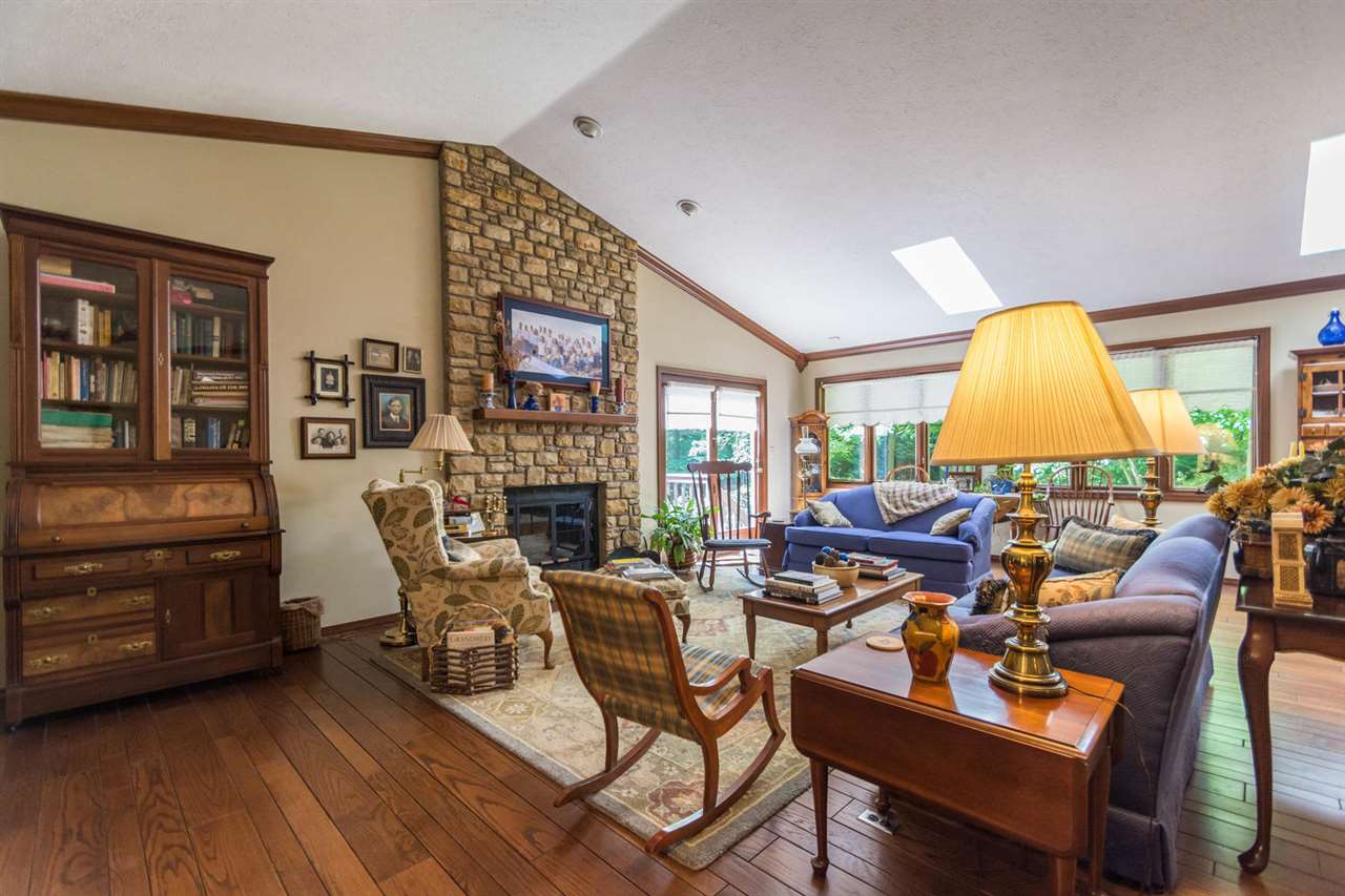 3223 South Inverness Farm Road Bloomington, IN 47401 - Photo 5 of 36
