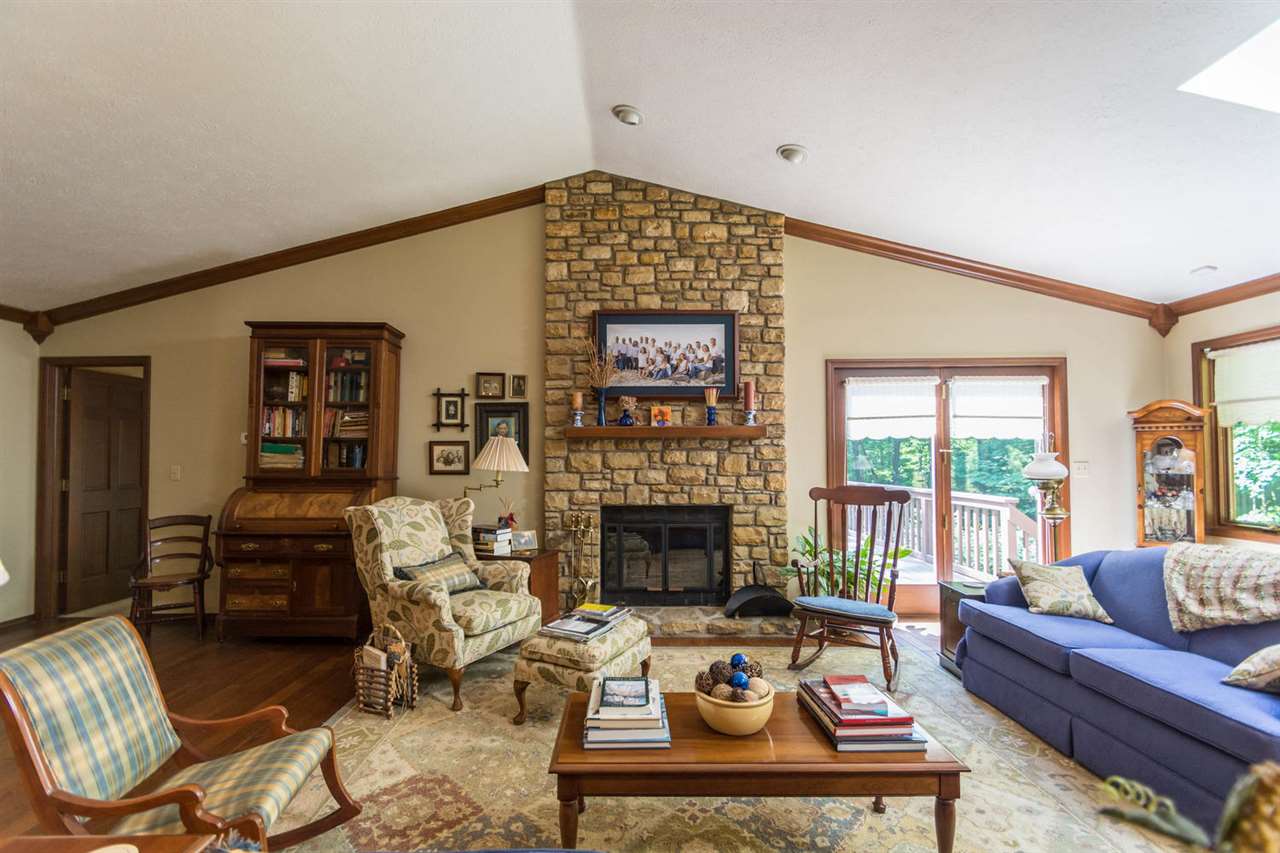 3223 South Inverness Farm Road Bloomington, IN 47401 - Photo 7 of 36
