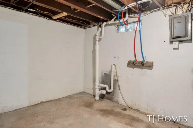 $129,900 | 3220-3224 Jefferson Street, Muskegon, MI 49444