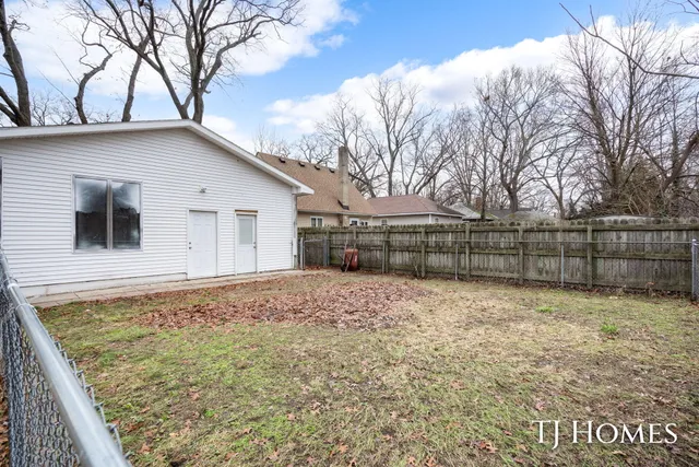 $129,900 | 3220-3224 Jefferson Street, Muskegon, MI 49444