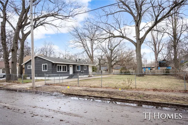 $129,900 | 3220-3224 Jefferson Street, Muskegon, MI 49444