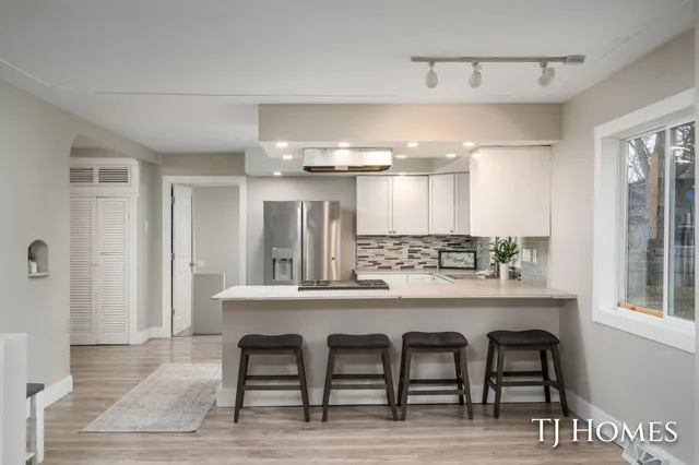 $129,900 | 3220-3224 Jefferson Street, Muskegon, MI 49444