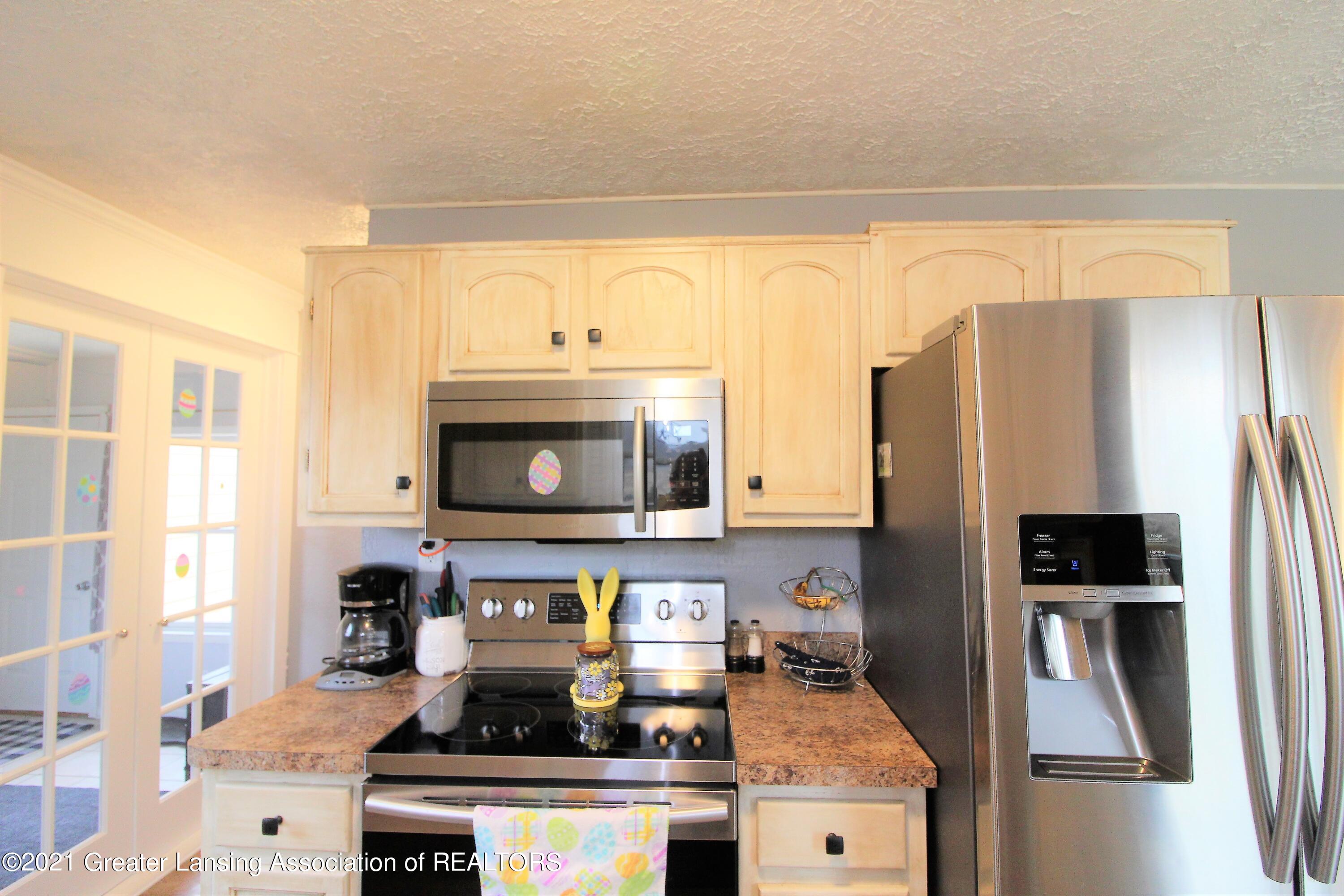 8370 West Howe Road Eagle, MI 48822 - Photo 10 of 45 kitchen 3