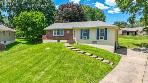 $270,000 | 9700 82nd Street, Raytown, MO 64138