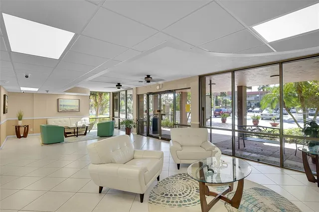 $1,995 | 777 South Federal Highway, Unit RP216, Pompano Beach, FL 33062