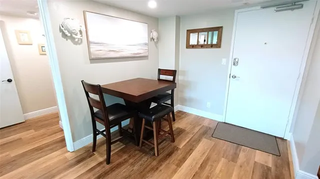 $1,995 | 777 South Federal Highway, Unit RP216, Pompano Beach, FL 33062