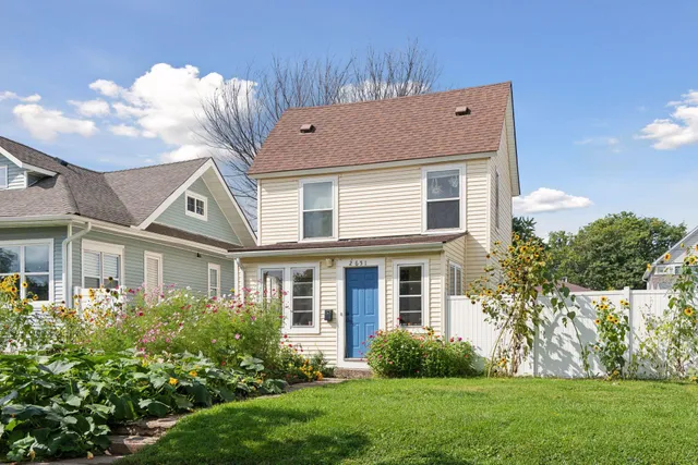 $199,999 | 2651 North Newton Avenue, Minneapolis, MN 55411