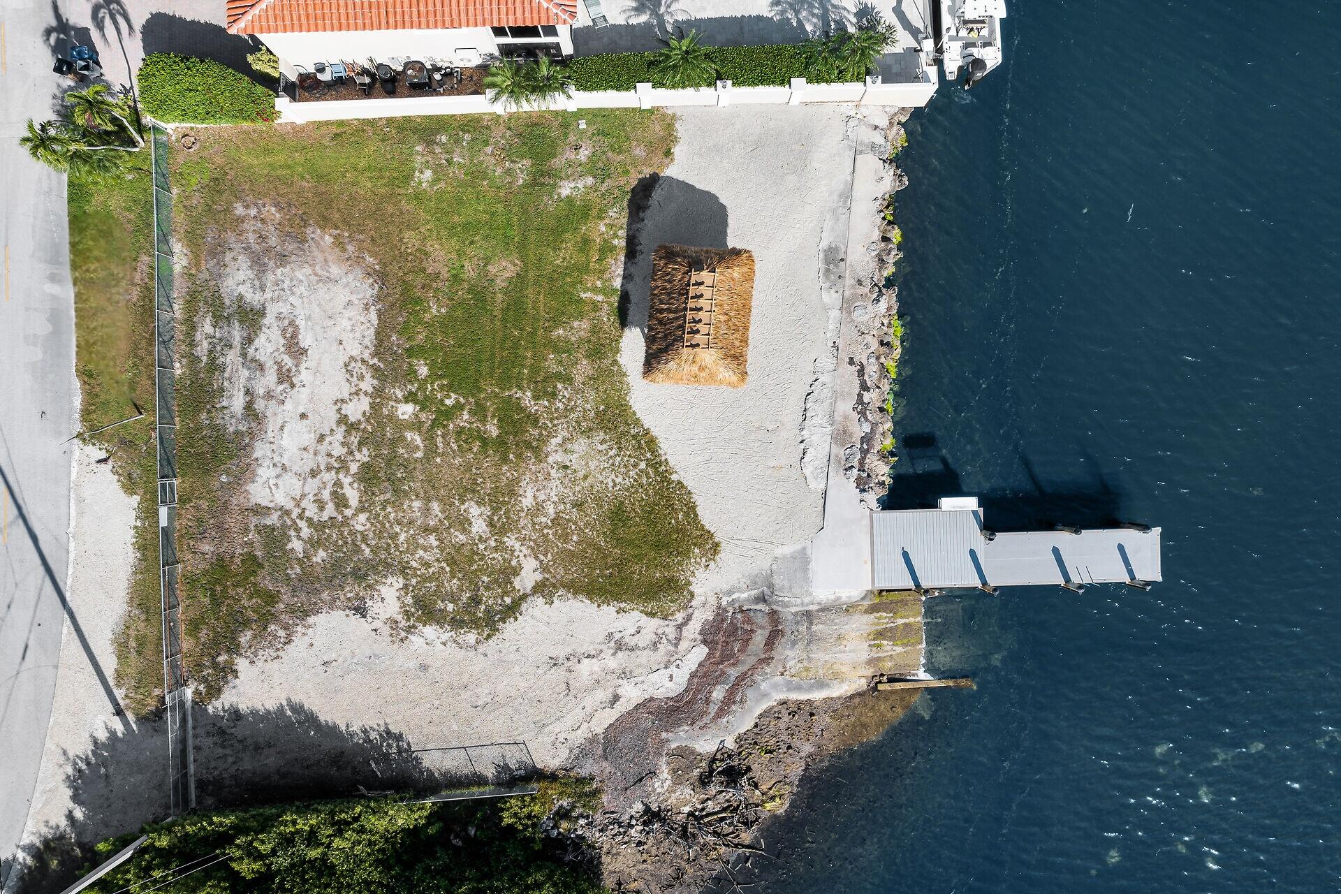 20 Palm Drive Key Largo, FL 33037 - Photo 40 of 47 an aerial view of a house with a yard and large tree