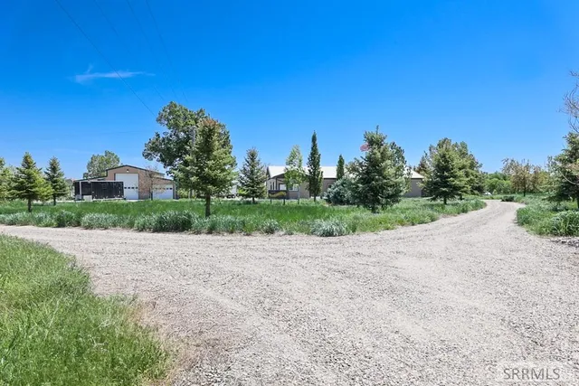 $1,100,000 | 651 South 1300 West, Pingree, ID 83262