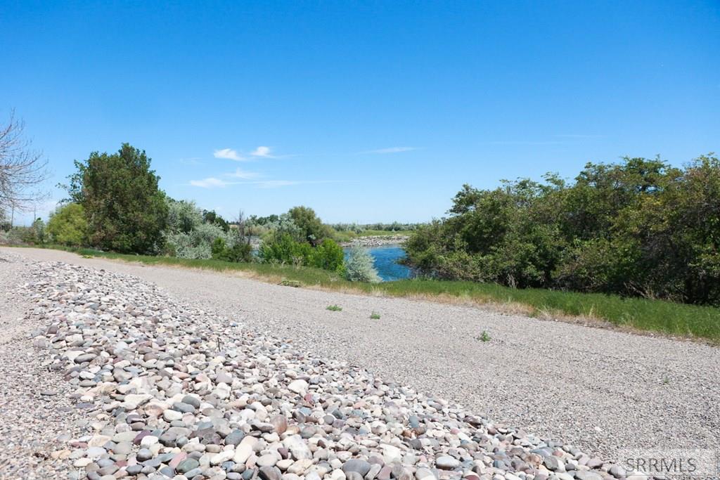 651 South 1300 West Pingree, ID 83262 - Photo 15 of 64