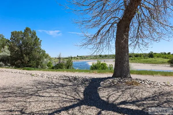 $1,100,000 | 651 South 1300 West, Pingree, ID 83262