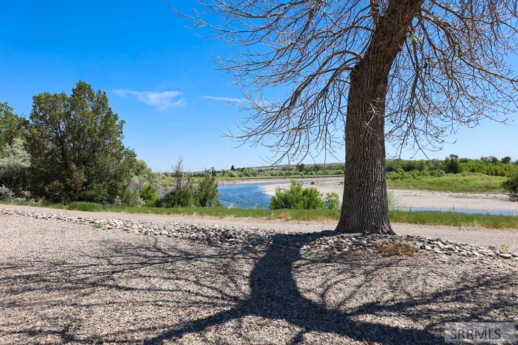 651 South 1300 West Pingree, ID 83262 - Photo 17 of 64