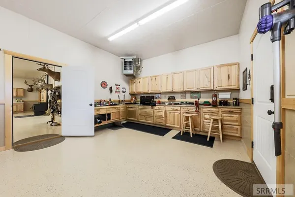 $1,100,000 | 651 South 1300 West, Pingree, ID 83262