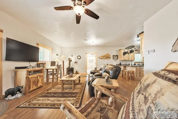 $1,100,000 | 651 South 1300 West, Pingree, ID 83262