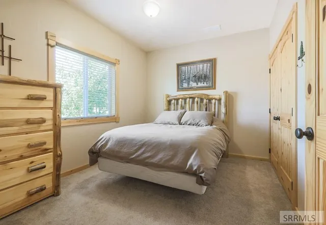 $1,100,000 | 651 South 1300 West, Pingree, ID 83262