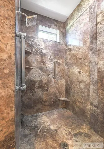 $1,100,000 | 651 South 1300 West, Pingree, ID 83262