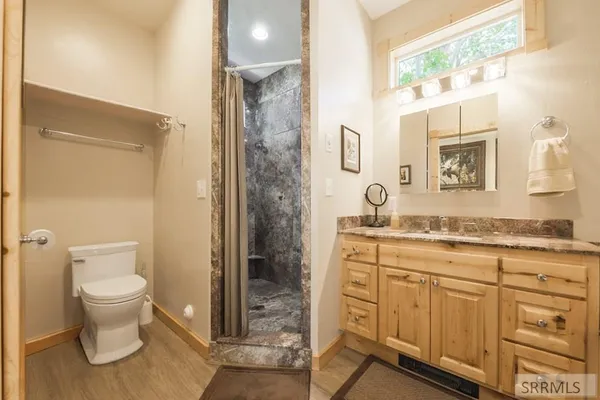 $1,100,000 | 651 South 1300 West, Pingree, ID 83262