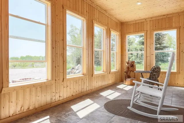 $1,100,000 | 651 South 1300 West, Pingree, ID 83262