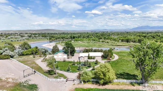 $1,100,000 | 651 South 1300 West, Pingree, ID 83262