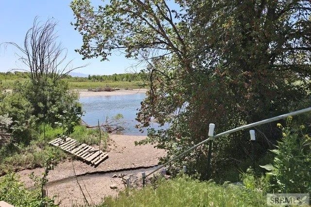 $1,100,000 | 651 South 1300 West, Pingree, ID 83262