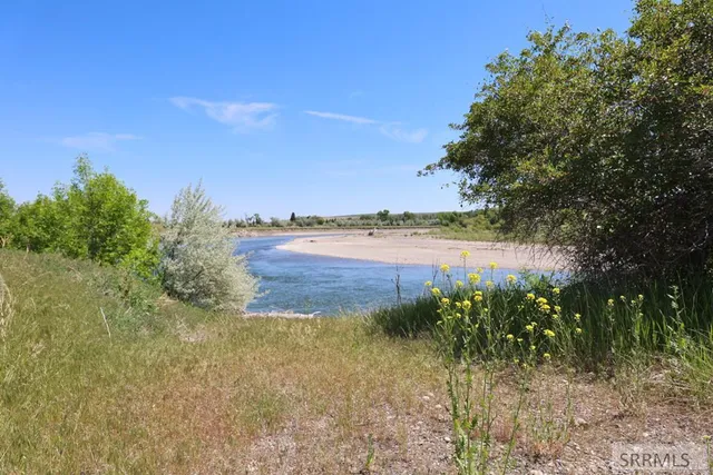 $1,100,000 | 651 South 1300 West, Pingree, ID 83262