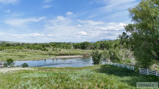$1,100,000 | 651 South 1300 West, Pingree, ID 83262
