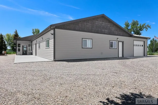 $1,100,000 | 651 South 1300 West, Pingree, ID 83262