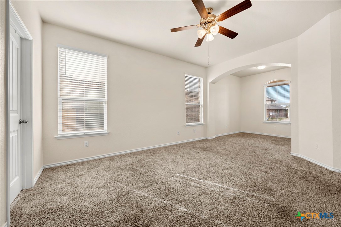 5927 Galveston Road Belton, TX 76513 - Photo 19 of 39 a view of an empty room with a window