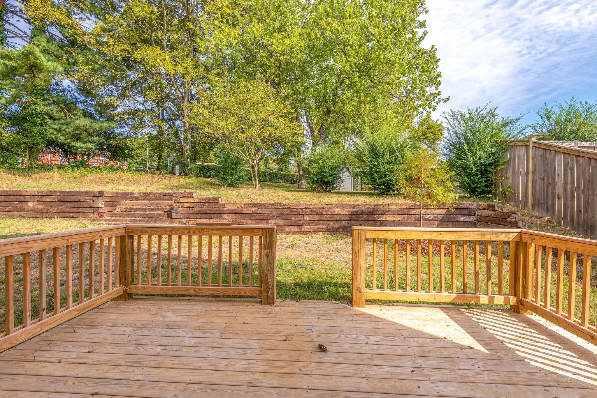 2417 B Porter Road Nashville, TN 37206 - Photo 20 of 21 Large back deck to view nice back yard.
