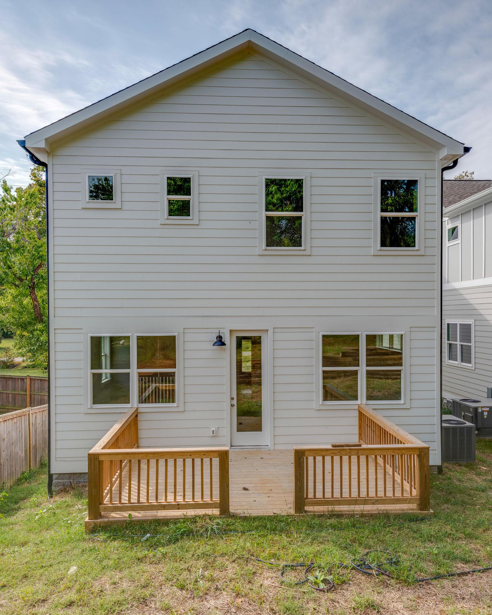 2417 B Porter Road Nashville, TN 37206 - Photo 21 of 21 Back of the home.