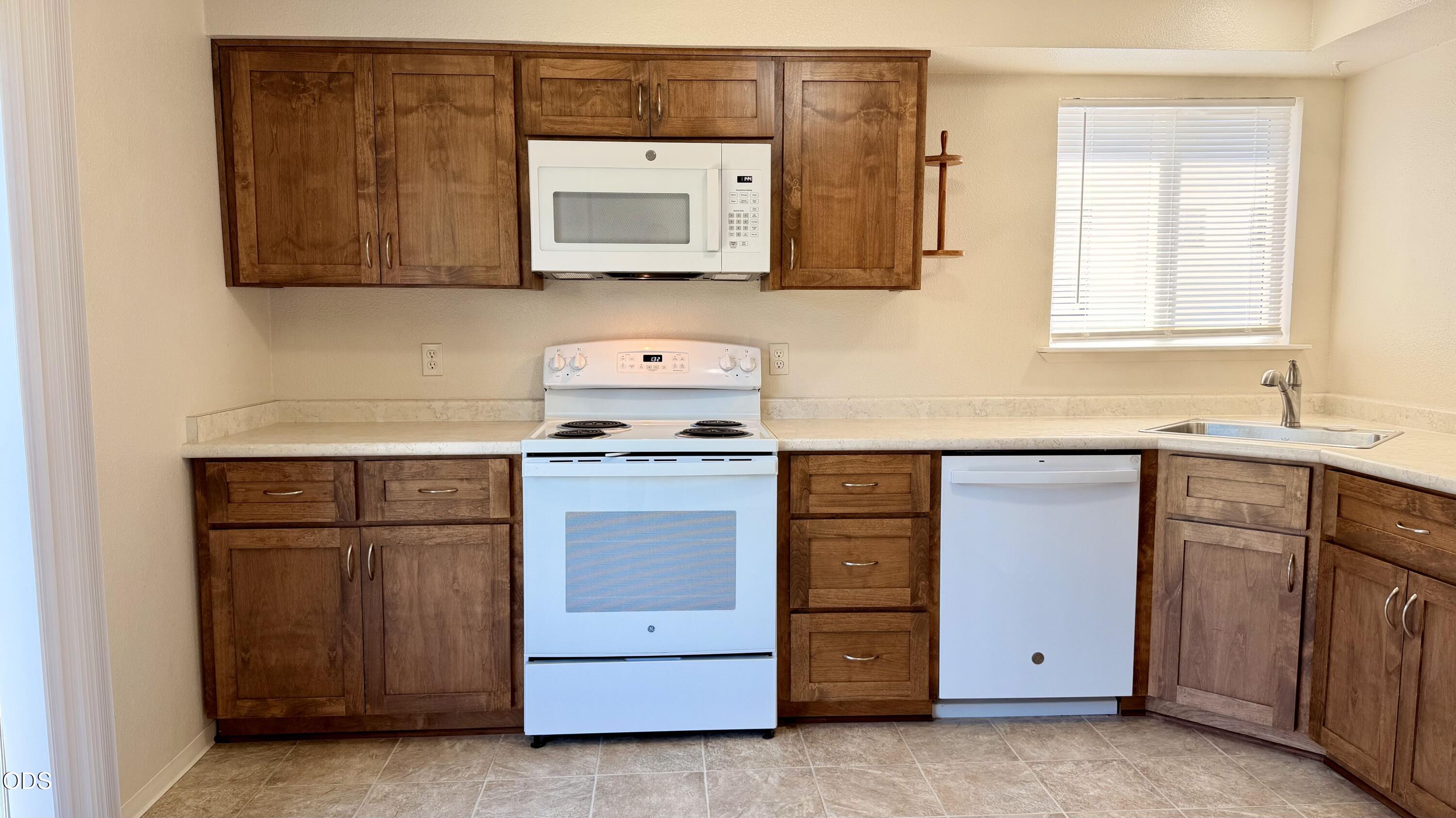 231 West Bolz Road Phoenix, OR 97535 - Photo 13 of 22