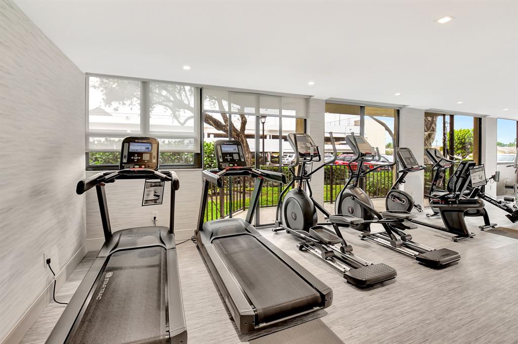 899 Jeffery Street, Unit 710 Boca Raton, FL 33487 - Photo 39 of 44 a view of a room with gym equipment
