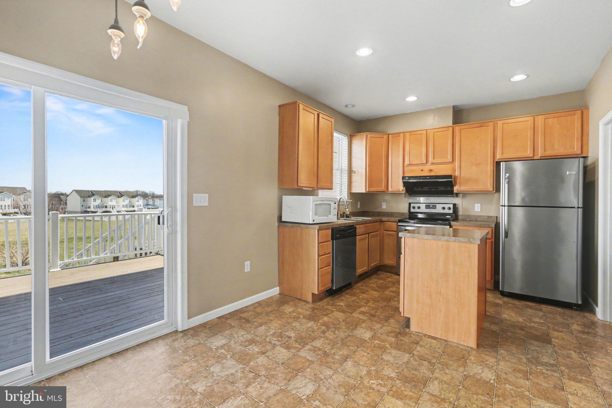 335 Cape Climb York, PA 17408 - Photo 11 of 34 Bright kitchen with scenic views.