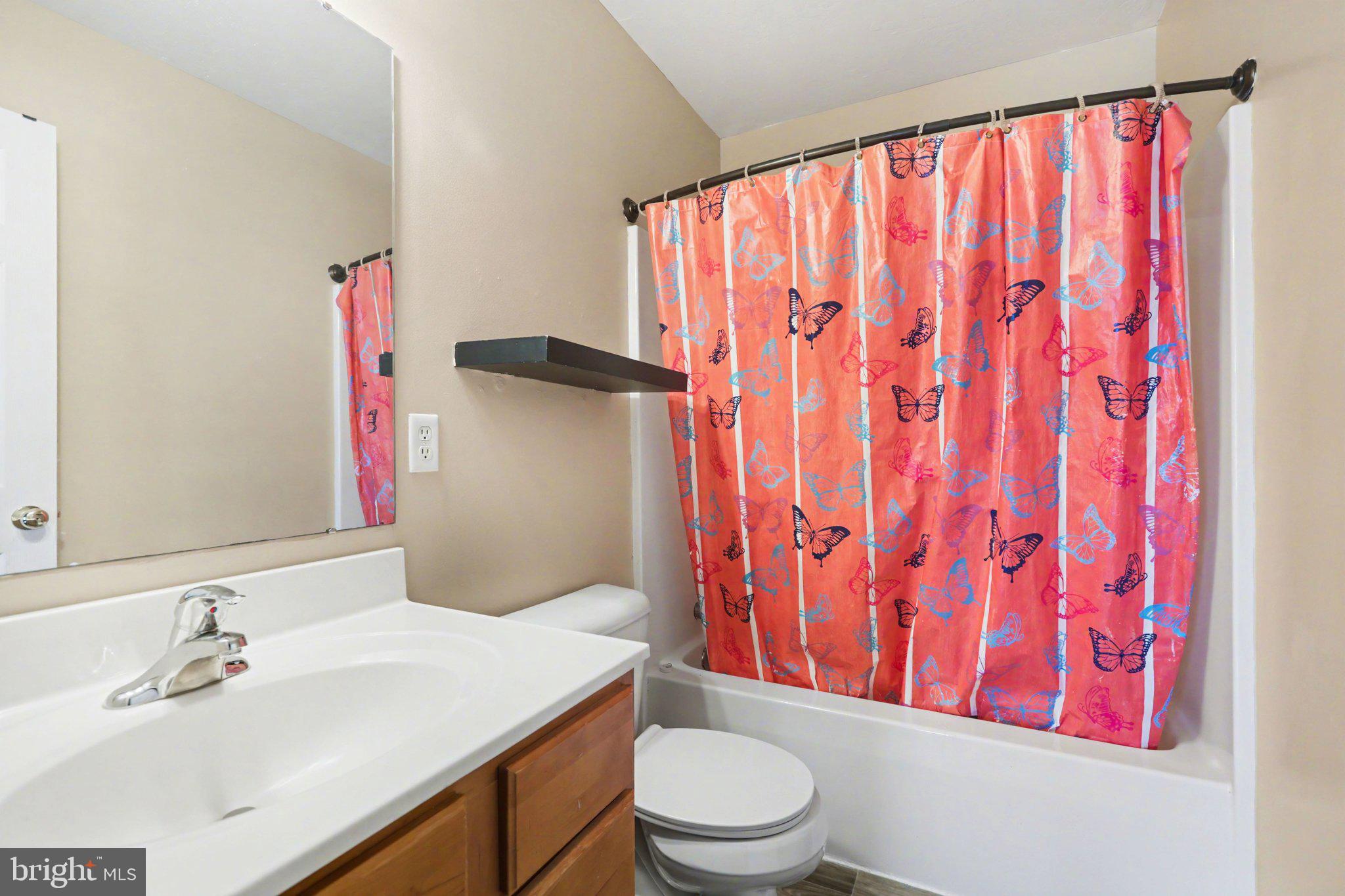 335 Cape Climb York, PA 17408 - Photo 26 of 34 Bright and cheerful bathroom retreat.