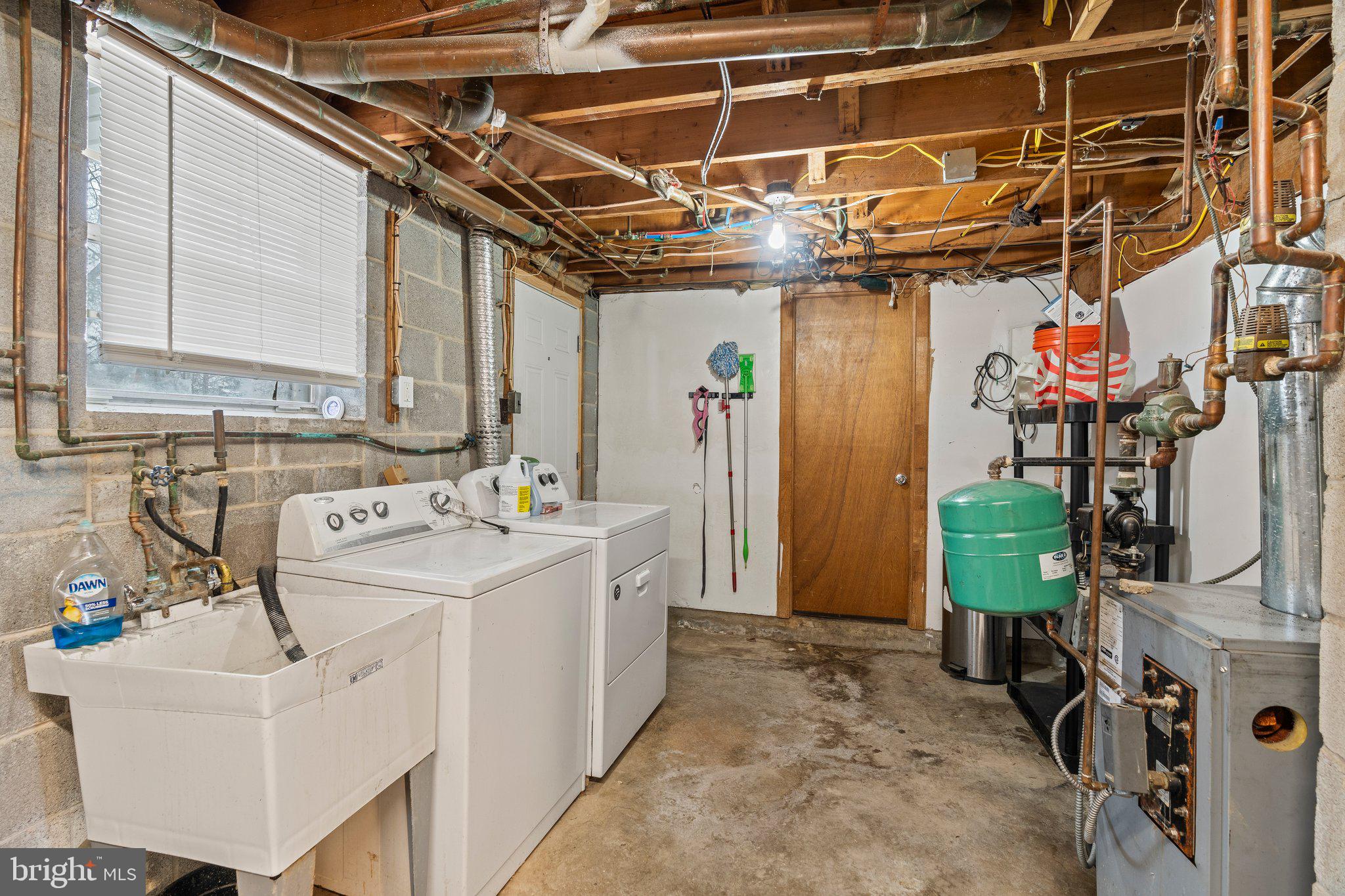615 Ruth Avenue Aston, PA 19014 - Photo 29 of 37 separate washer & dryer area