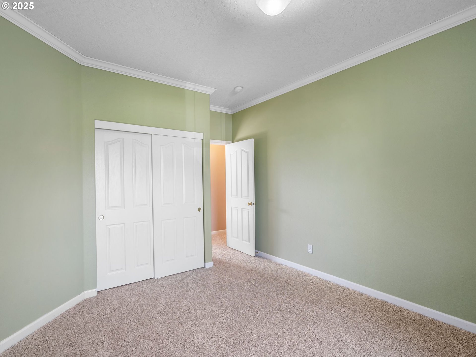 3956 Southeast 30th Street Gresham, OR 97080 - Photo 23 of 48 a view of an empty room