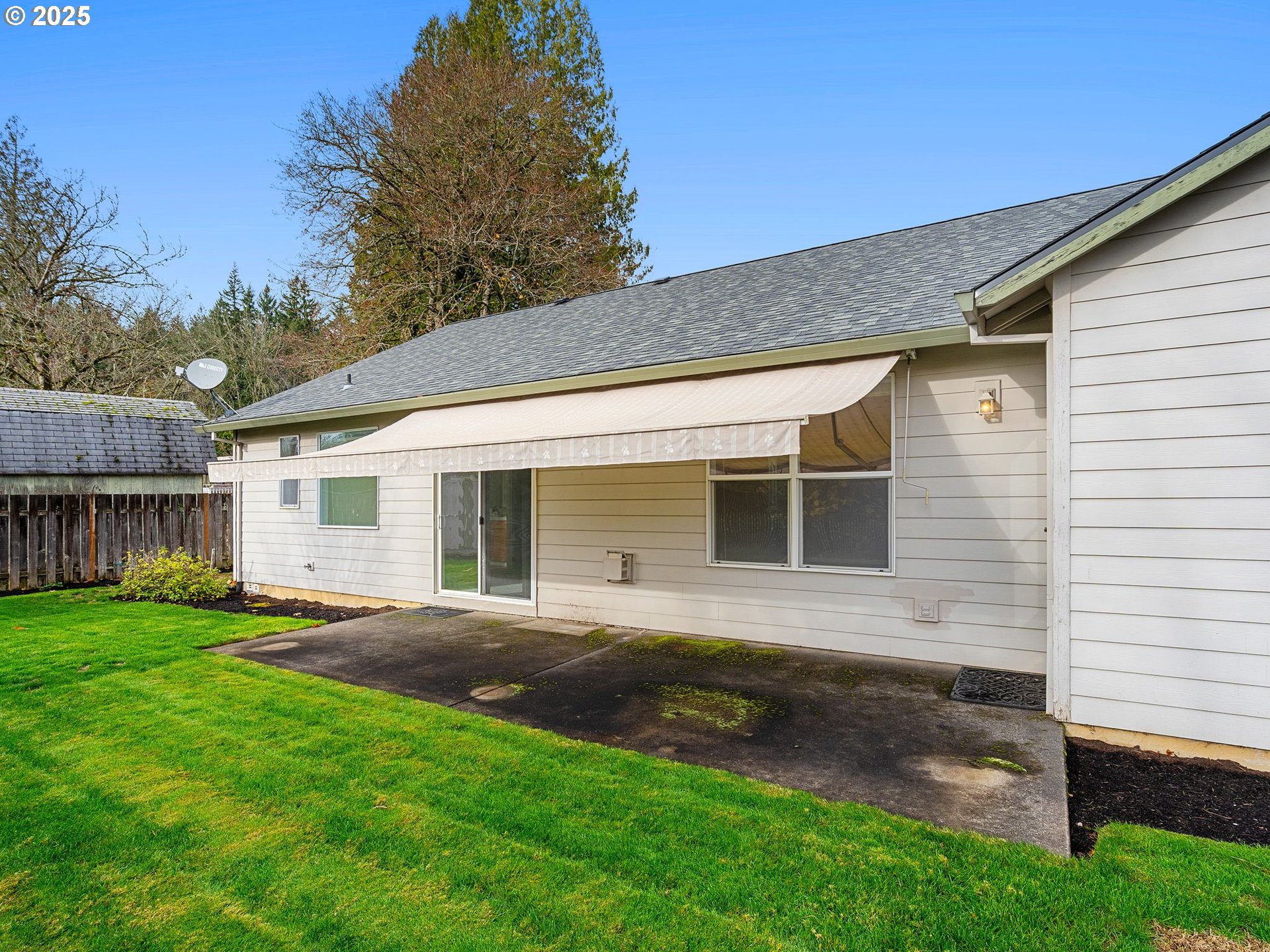 3956 Southeast 30th Street Gresham, OR 97080 - Photo 40 of 48 front view of a house with a yard