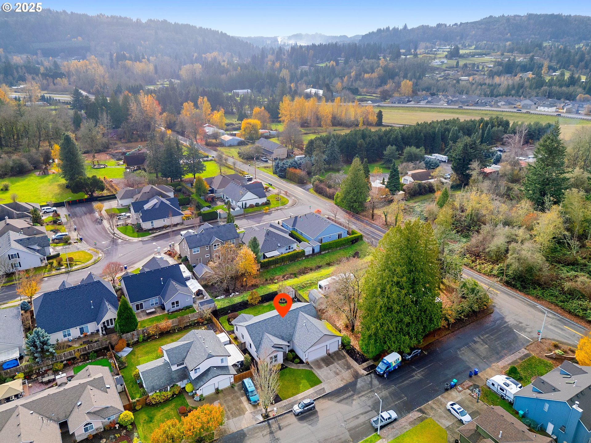 3956 Southeast 30th Street Gresham, OR 97080 - Photo 44 of 48 an aerial view of residential houses with outdoor space and parking