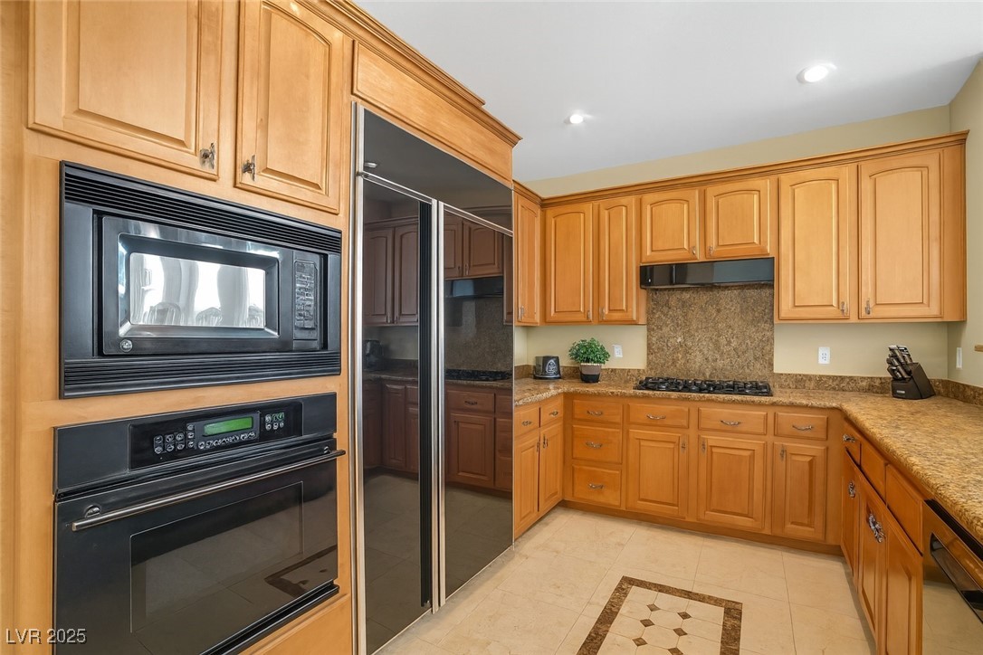 32 Cerchio Basso Henderson, NV 89011 - Photo 10 of 66