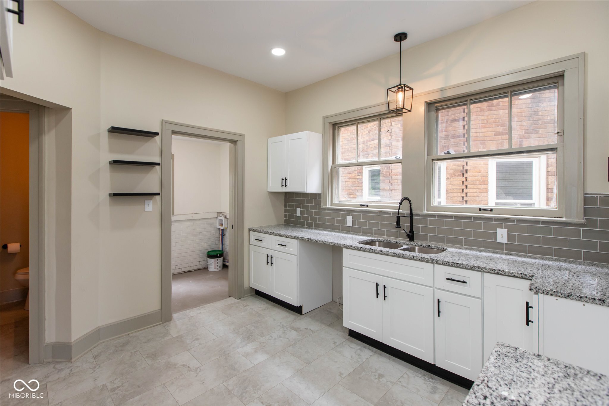 3358 Ruckle Street Indianapolis, IN 46205 - Photo 10 of 25