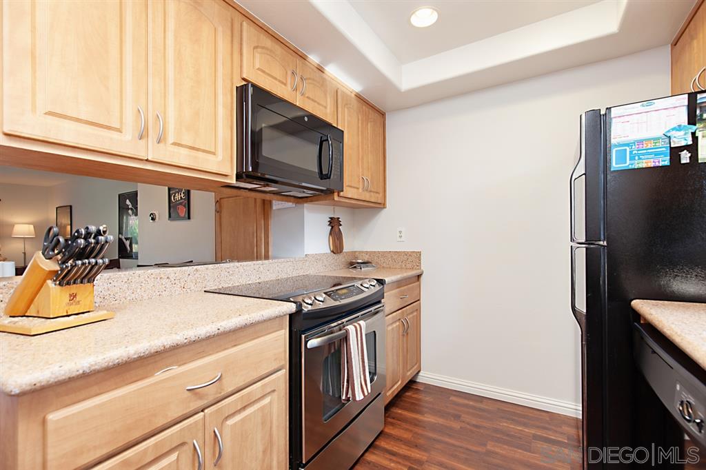 6019 Rancho Mission Road, Unit 206 San Diego, CA 92108 - Photo 10 of 24 Gallery Image 10