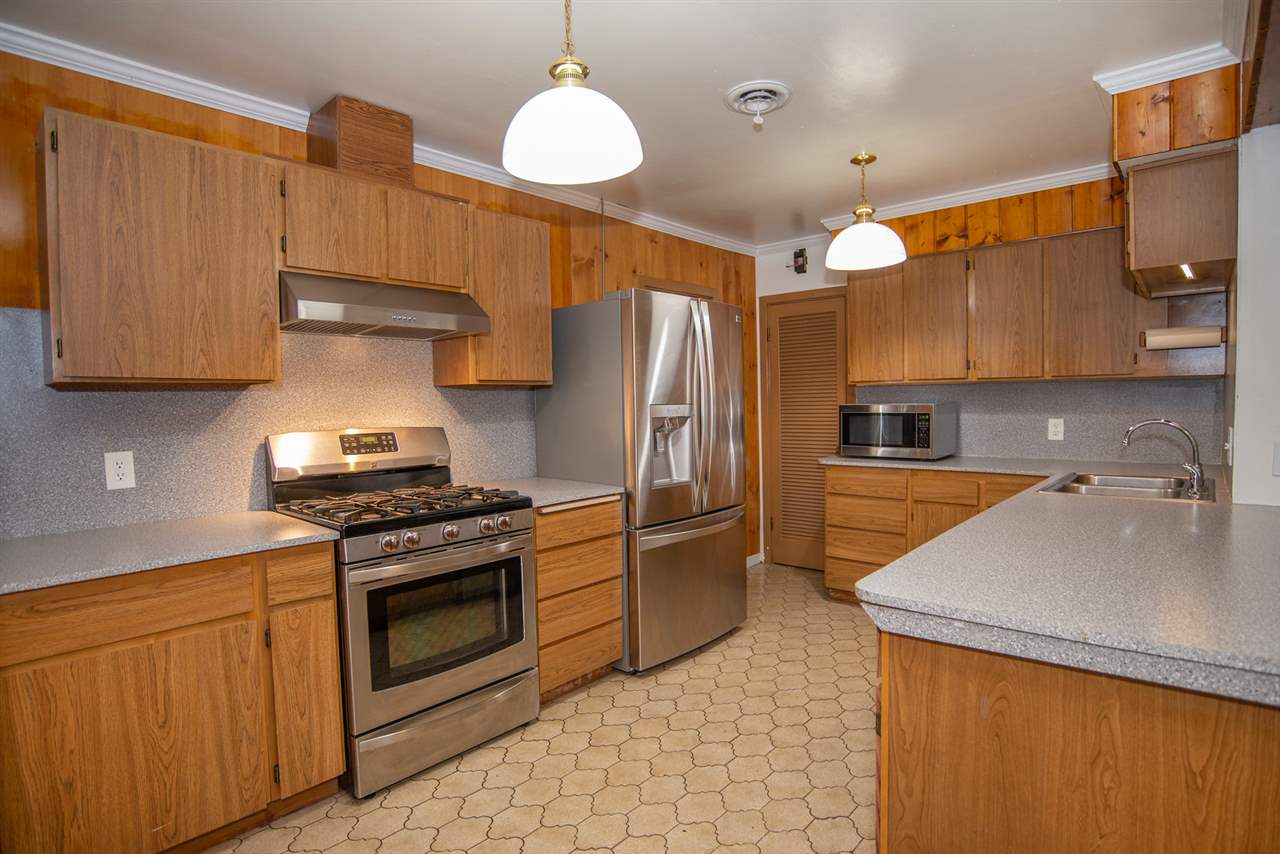 4213 North Best Road Spokane Valley, WA 99216 - Photo 4 of 20