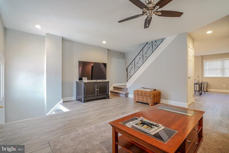 12812 Elnora Road Philadelphia, PA 19154 - Photo 12 of 44
