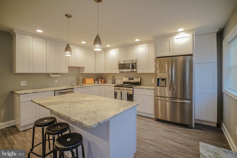 12812 Elnora Road Philadelphia, PA 19154 - Photo 17 of 44
