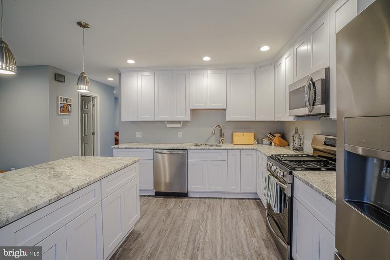 12812 Elnora Road Philadelphia, PA 19154 - Photo 18 of 44