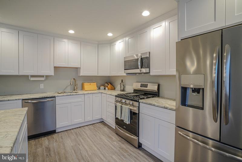 12812 Elnora Road Philadelphia, PA 19154 - Photo 19 of 44