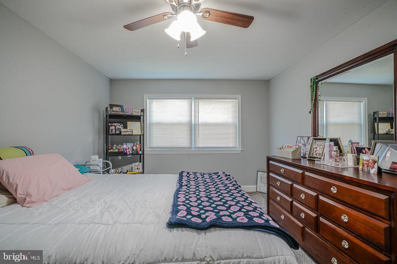 12812 Elnora Road Philadelphia, PA 19154 - Photo 23 of 44