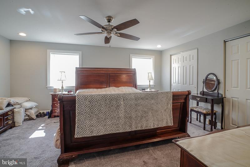 12812 Elnora Road Philadelphia, PA 19154 - Photo 27 of 44
