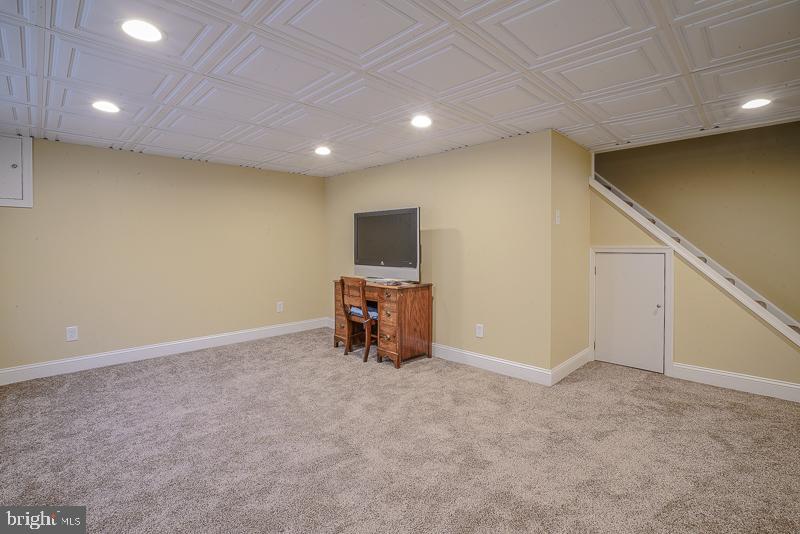 12812 Elnora Road Philadelphia, PA 19154 - Photo 37 of 44