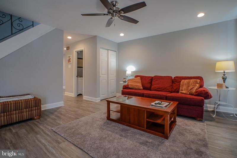 12812 Elnora Road Philadelphia, PA 19154 - Photo 6 of 44